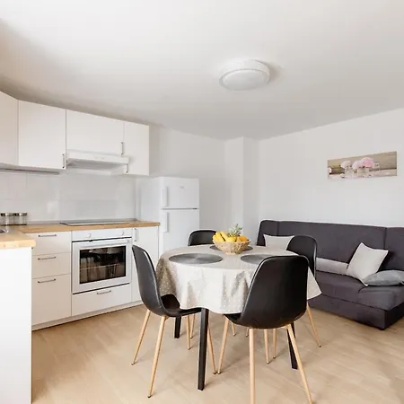 Mara Appartement Podstrana