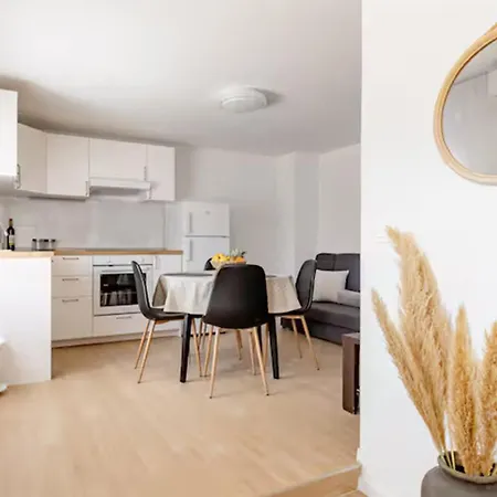 New Mara With Free Parking